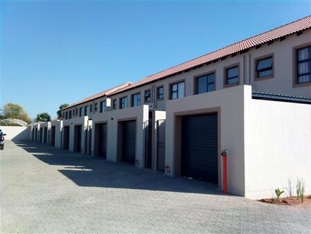 2 Bedroom Duplex in Heatherview