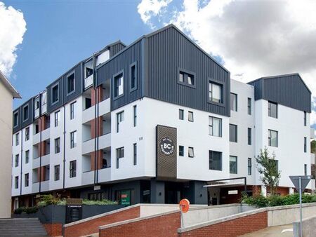 2 Bedroom Apartment in Onder Papegaaiberg