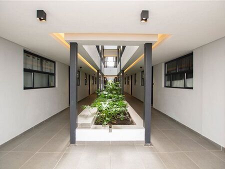 Studio Apartment in Onder Papegaaiberg