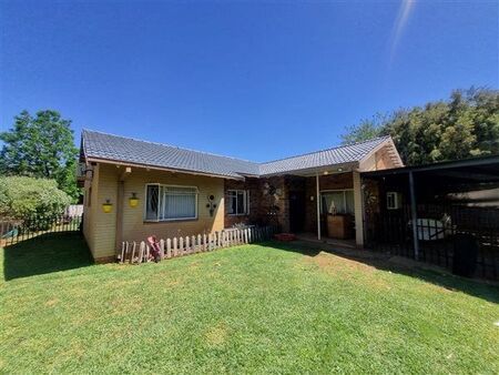 3 Bedroom House in Cassandra
