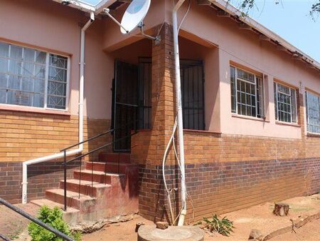 1 Bedroom Apartment in Barberton