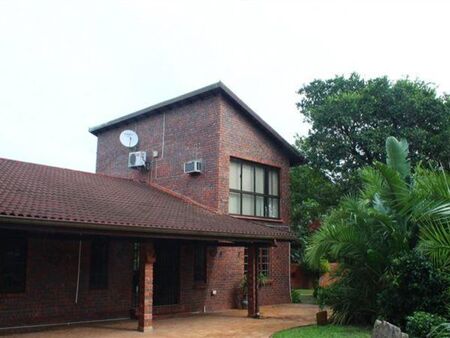 4 Bedroom House in Meer En See