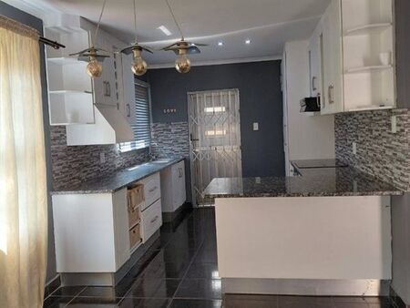 3 Bedroom Apartment in Birdswood