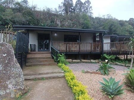 3 Bedroom House in Waterfall