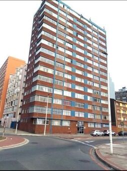 2.5 Bedroom Apartment in South Beach