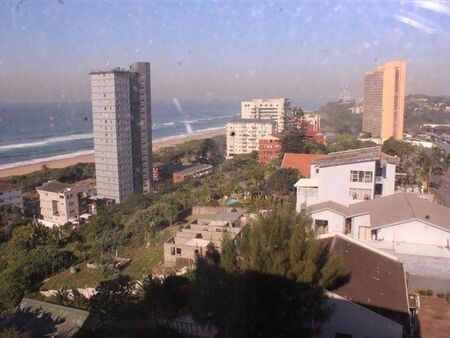 2 Bedroom Apartment in Amanzimtoti