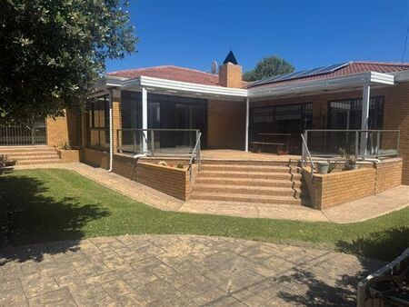 3 Bedroom House in Yzerfontein