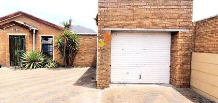 3 Bedroom house to rent in Costa Da Gama, Cape Town