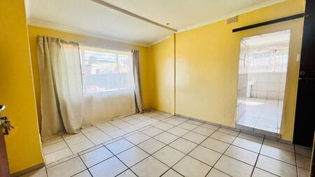 1 Bedroom bachelor to rent in Witbank Ext 16
