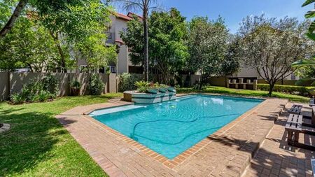 3 Bedroom apartment to rent in Paulshof, Sandton