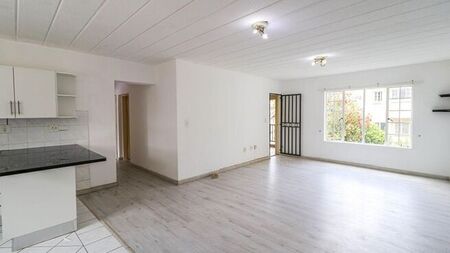 3 Bedroom apartment to rent in Paulshof, Sandton