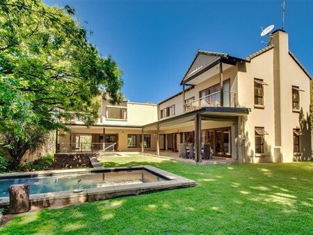 5 Bedroom House in Bryanston