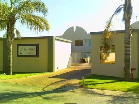 1 Bedroom Apartment in Bryanston