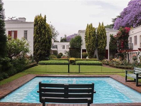 1 Bedroom Apartment in Saxonwold