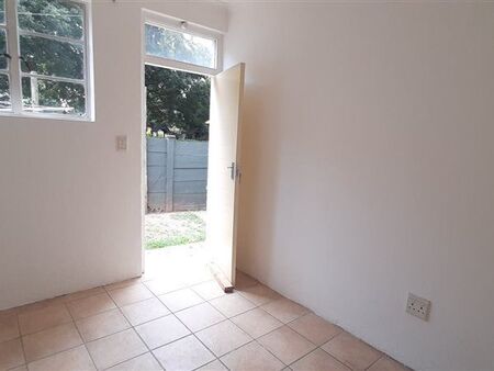 1 Bedroom Apartment in Greenside