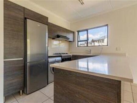 2 Bedroom Apartment in Olivedale