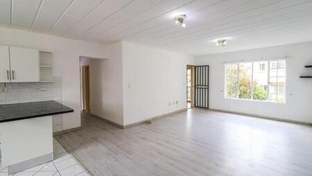 3 Bedroom Apartment in Paulshof