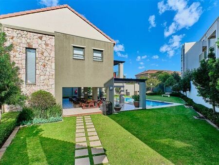 1 Bedroom Apartment in Paulshof