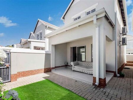 3 Bedroom Cluster in Fourways