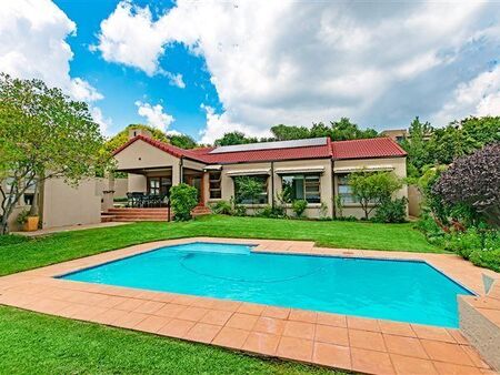 3 Bedroom House in Douglasdale