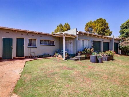 4 Bedroom House in Rhodesfield
