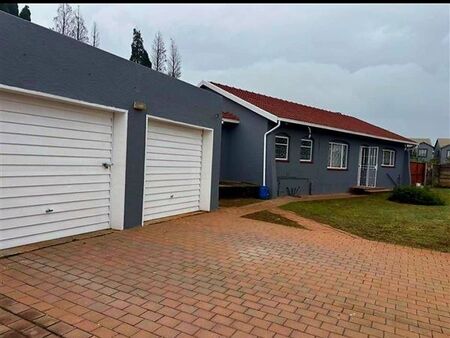 4 Bedroom House in Birchleigh