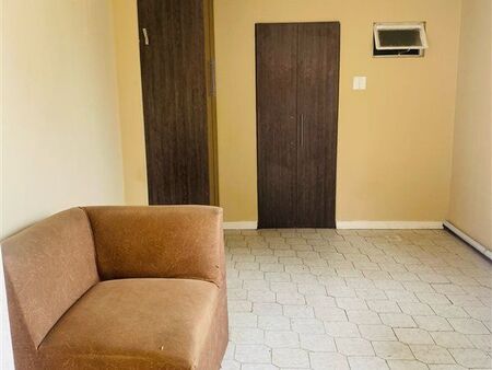 Studio apartment in Delville