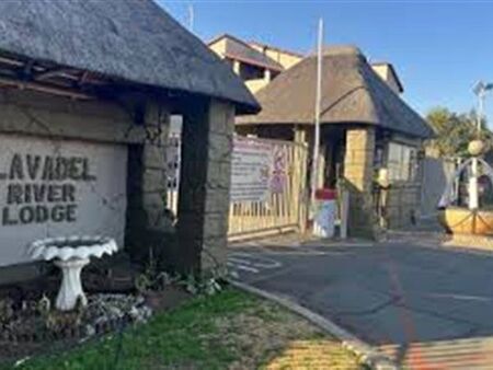 3 Bedroom Apartment in Vaalpark