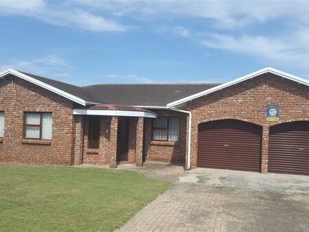 5 Bedroom House in Bluewater Bay