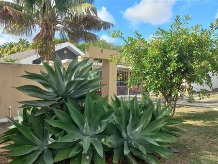 3 Bedroom House in Humewood