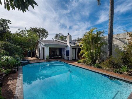 3 Bedroom House in Mangold Park