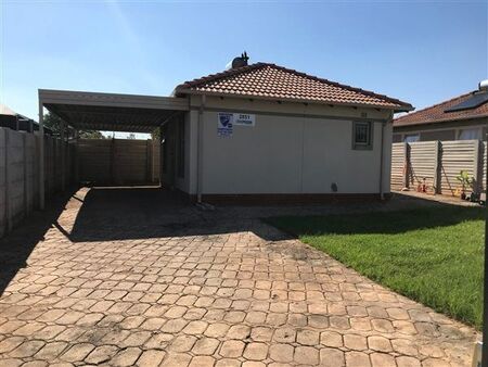 2 Bedroom House in Rosslyn