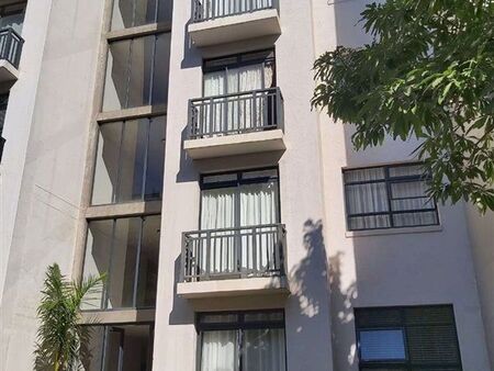 1 Bedroom Apartment in New Town Centre