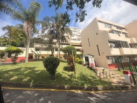 1.5 Bedroom Apartment in Paradise Valley