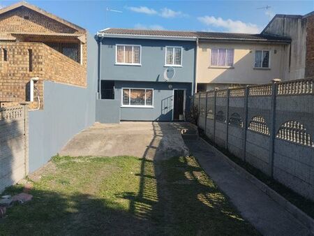 3 Bedroom House in Newlands West