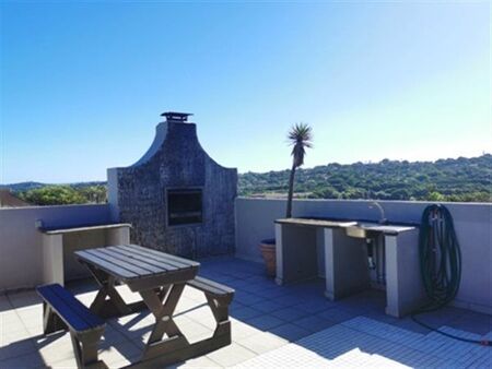 3 Bedroom Apartment in Amanzimtoti