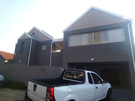 4 Bedroom House in Radiokop
