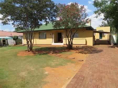 1 Bedroom House in Carletonville