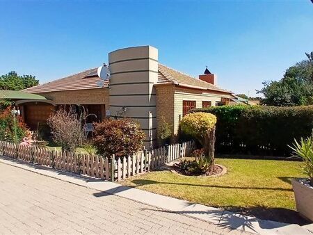 4 Bedroom Simplex in Fochville