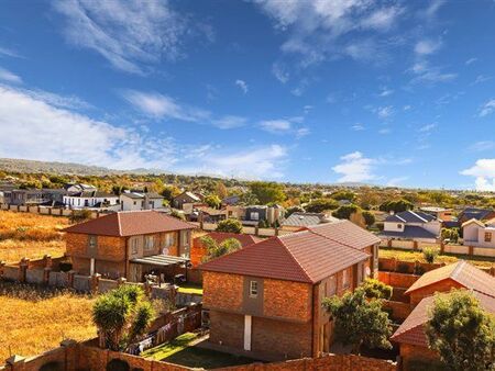 2 Bedroom Apartment in Oukraal Estate