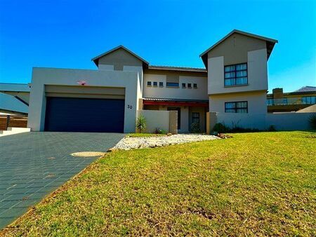 5 Bedroom House in The Hills