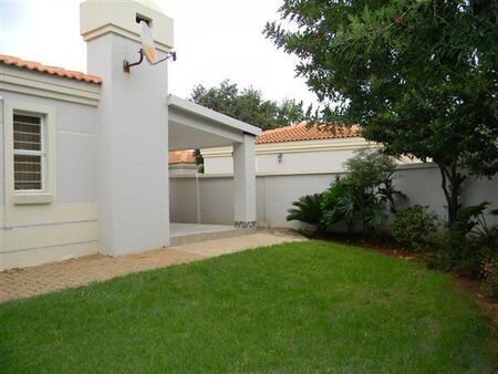 2 Bedroom House in La Montagne