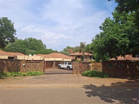 2 Bedroom House in Waterkloof Ridge