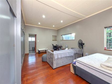 1 Bedroom House in Brooklyn