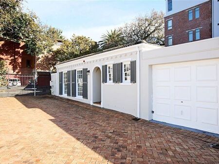 3 Bedroom House in Claremont Upper