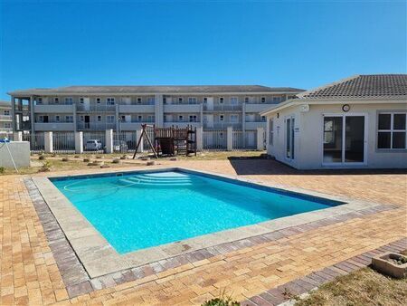 2 Bedroom Apartment in Muizenberg