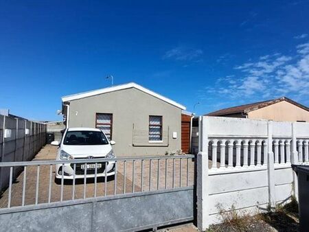 2 Bedroom House in Mitchells Plain