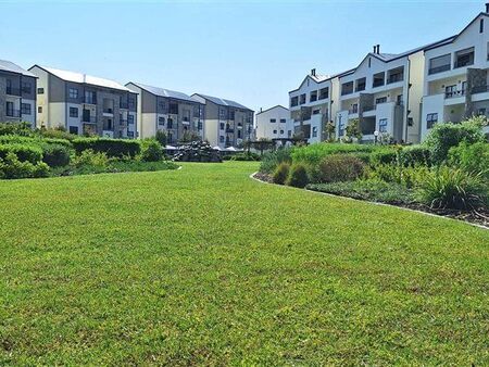1 Bedroom Apartment in Somerset West Central