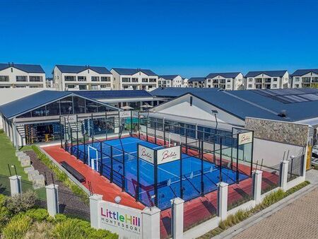 1 Bedroom Apartment in Somerset West Central