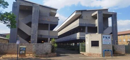 1 Bedroom bachelor to rent in Kempton Park Central